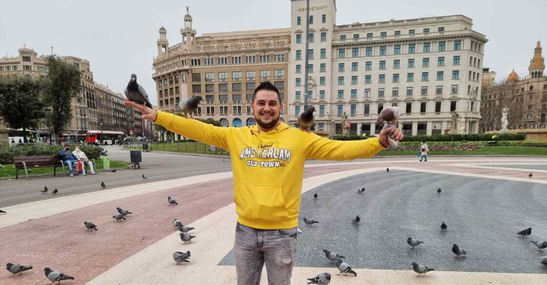 Catalin Ruiu am Plaça de Catalunya in Barcelona.